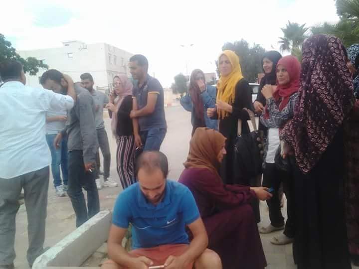 تونس تشهد اعتصام الخريجين والعاطلين عن العمل دون تدخل الحكومة