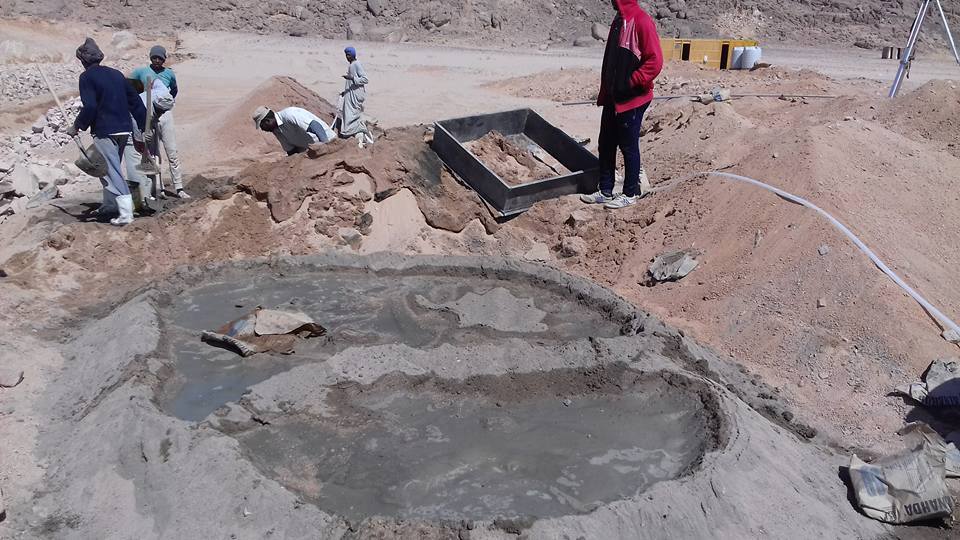 رئيس الإدارة المركزية للمياه الجوفية يتفقد موقع إنشاء وادى الدرب و سد وادى فالق السهل