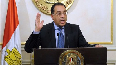 وزير الإسكان: إقبال هائل فى اليوم الأول لسحب كراسات شروط القرعة لـ500 قطعة أرض سكنية مميزة بمدينتى ”ناصر” الجديدة بغرب أسيوط و”غ