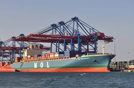وصول 6 الاف طن بوتاجاز لميناء الزيتيات بالسويس