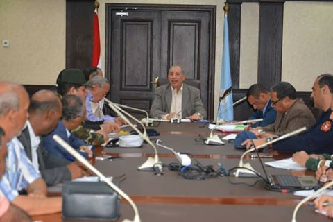 محافظ البحر الأحمر يعقد اجتماعا موسعا لرفع درجة الاستعداد القصوى لمواجهة السيول