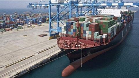 وصول 3 الاف طن بوتاسيوم للسويس .. قادمة من الاردن