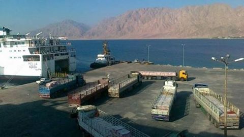 وصول 1958 راكب لميناء سفاجا .. و تداول 337 شاحنة