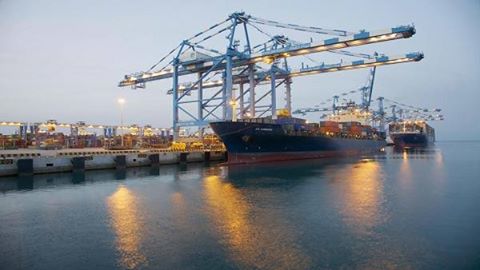 اعادة فتح ميناء نويبع البحرى بعد تحسن الاحوال الجوية