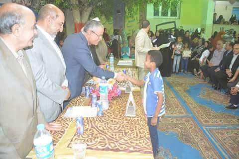 محافظ المنيا يكرم المتميزين من حفظة القرآن الكريم
