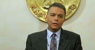 حتاتة”5000 طن قمامة وحشائش من داخل اسوار خط ابو قير بالاسكندرية