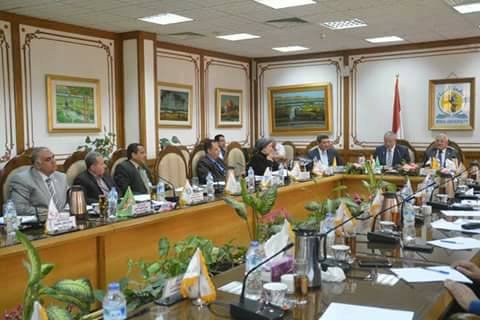 تحويل أرض حليج الأقطان كمجمع فندقي متميز بالمنيا