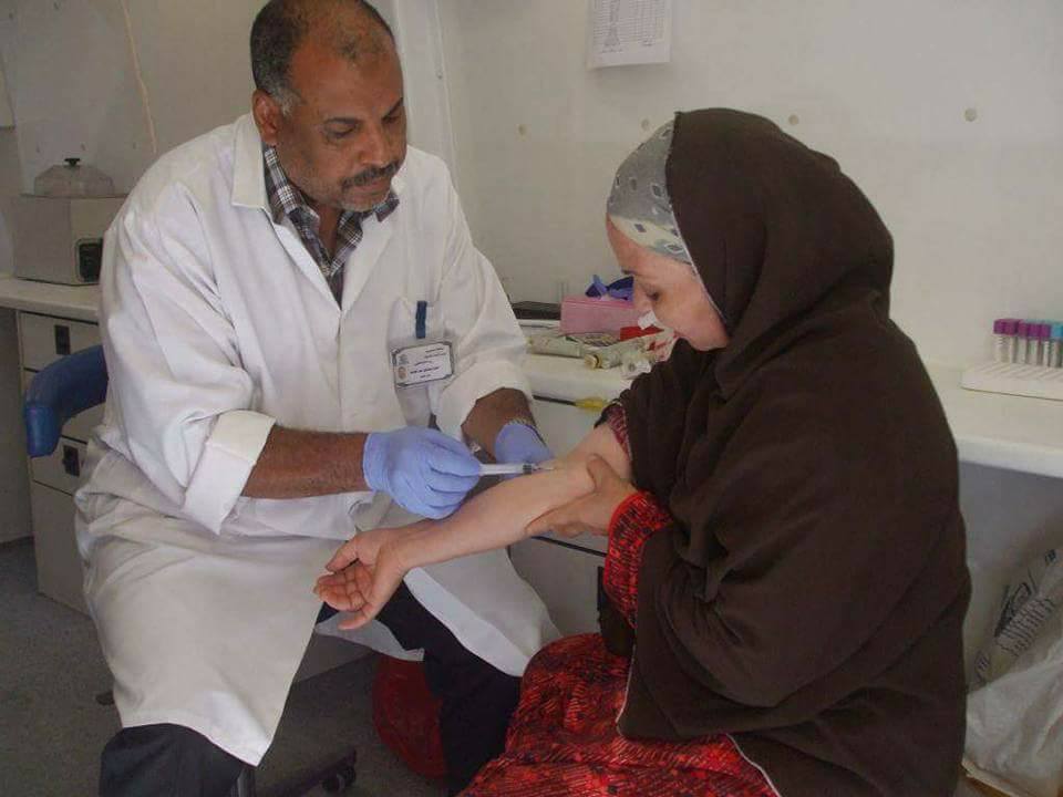 الكشف علي ١٦٩١ مريض بقرية حاجر بني سليمان ببني سويف