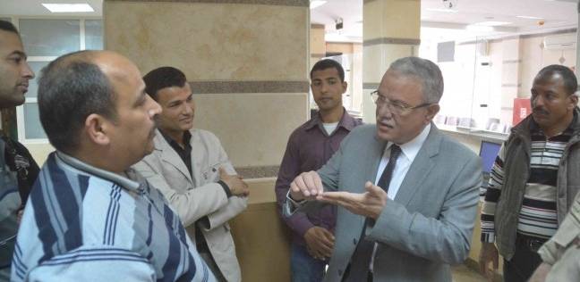 غضب فى مدينة سمالوط بالمنيا عقب قرار المحافظ بنقل رئيس المدينة وتهديد بالتظاهر ضد القرار