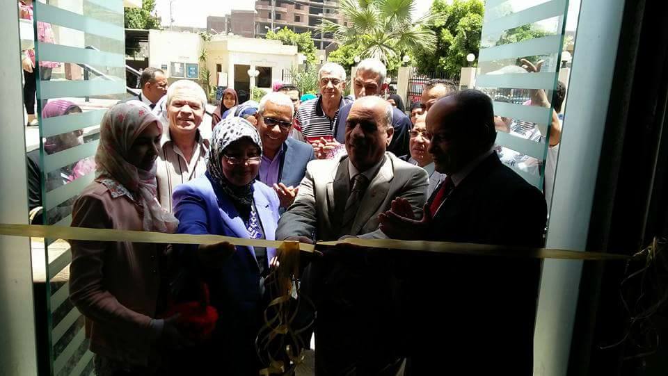 بالصور| افتتاح معرض لوحات فنيه واشغال يدويه على هامش مهرجان المرأه المبدعه بثقافه سوهاج