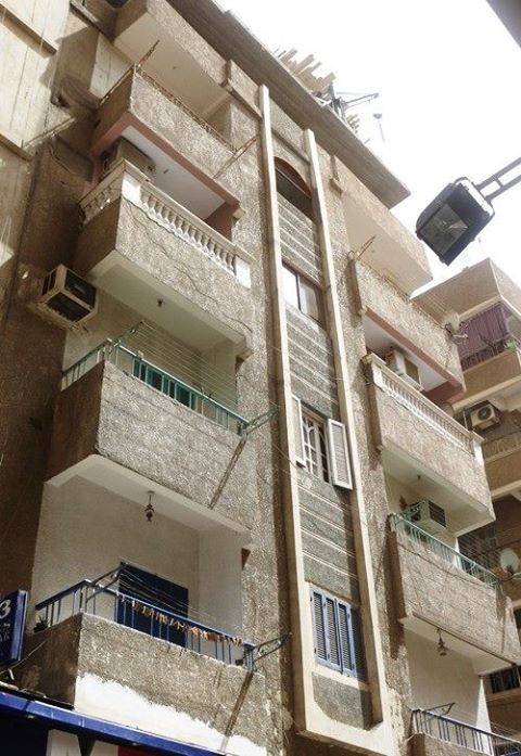 ” حامد ” يوقف أعمال مخالفة باحد العقارات ويحيل مدير الادارات الهندسية لنيابة السويس