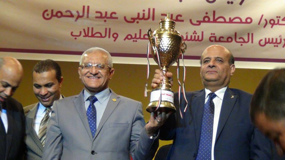 «آداب المنيا» تفوز بكأس النشاط العام