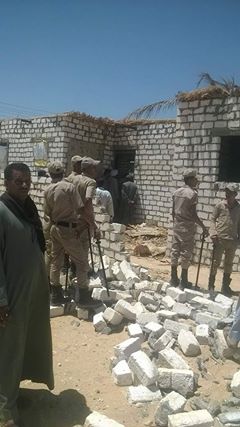 حملةمكبرة لإزالة  التعديات على اراضى أملاك الدولة بفرشوط شمال قنا