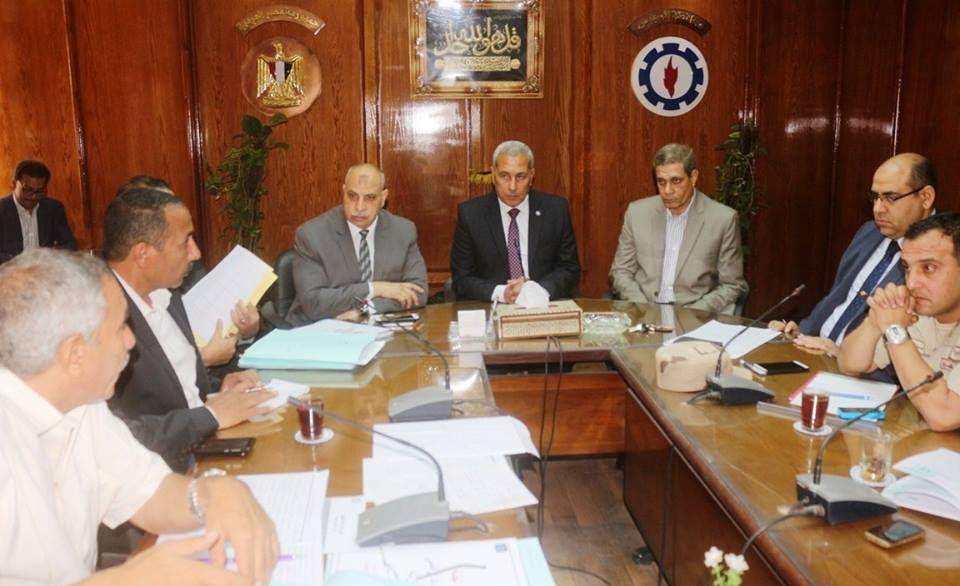 محافظ السويس يؤكد انه استرد 75% من أراضي الدولة ” المغتصبة”