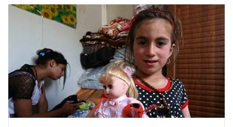 عودة عراقية طفلة لحضن أسرتها بعد 3 سنوات من اختطاف داعش لها