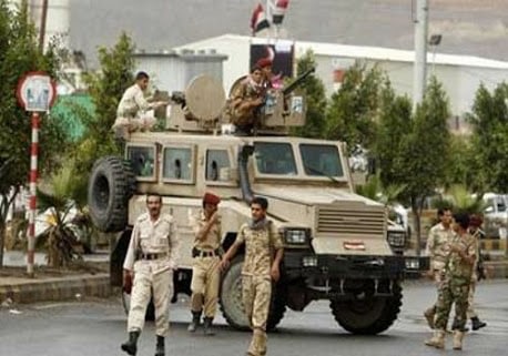 القاعدة تشن هجوم دامي علي الجيش اليمني 
