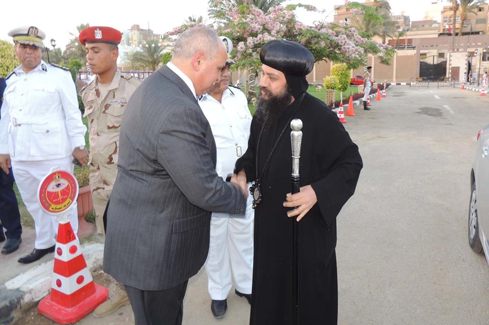 بالصور .. ” امن السويس ” تقيم حفل افطاربحضور المحافظ وقائد الجيش