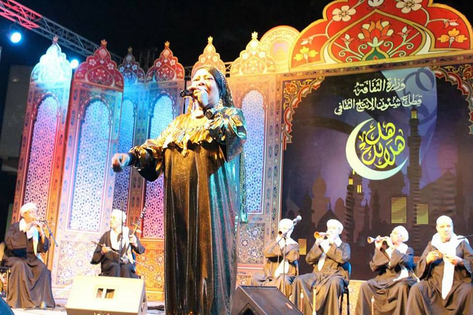 بالصور . بدر الاسوانى والقوميه والليله الكبيره فى تاسع ليالى خيمة هل هلالك