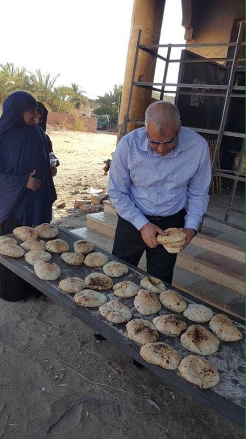 محافظ الوادى الجديد ... تحرير محاضر فورية للمخابز المخالفة ونقل مدير إداره تموين الداخله