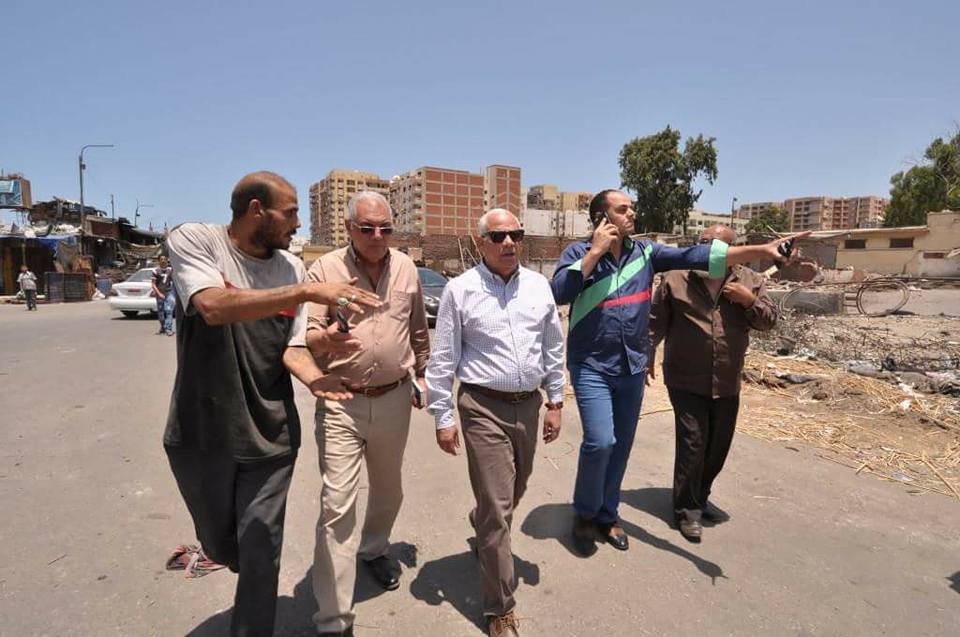 محافظ بورسعيد يتفقد منطقة القنال الداخلي التي تم ازالتها