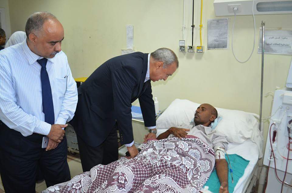 جولة طبية لـ”الهجان” بمستشفيات قنا