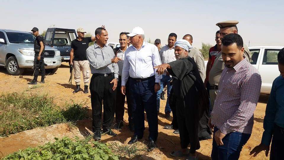 محافظ الوادى الجديد يتفقد قرى الأربعين