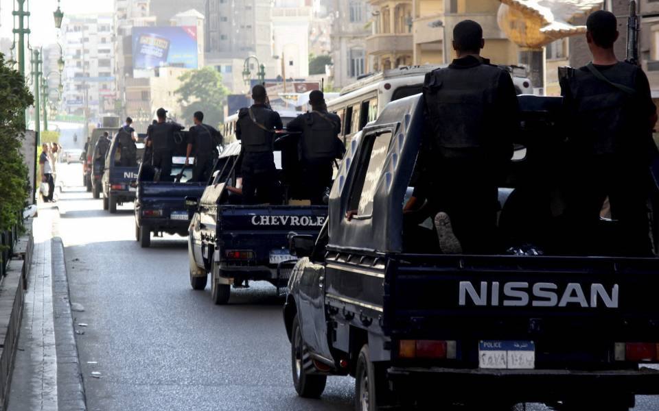 بسبب خزان مياة إصابة أمنين شرطة شمال قنا .