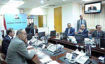 رئيس مجلس الوزراء يتابع مع المحافظين عبر الفيديو كونفرس تعريفة النقل فى المحافظات
