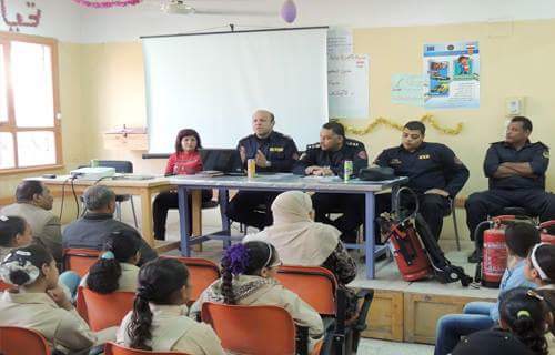 غضب واستياء جميع العاملين بمدرسة أحمس الابتدائية بالأقصر 