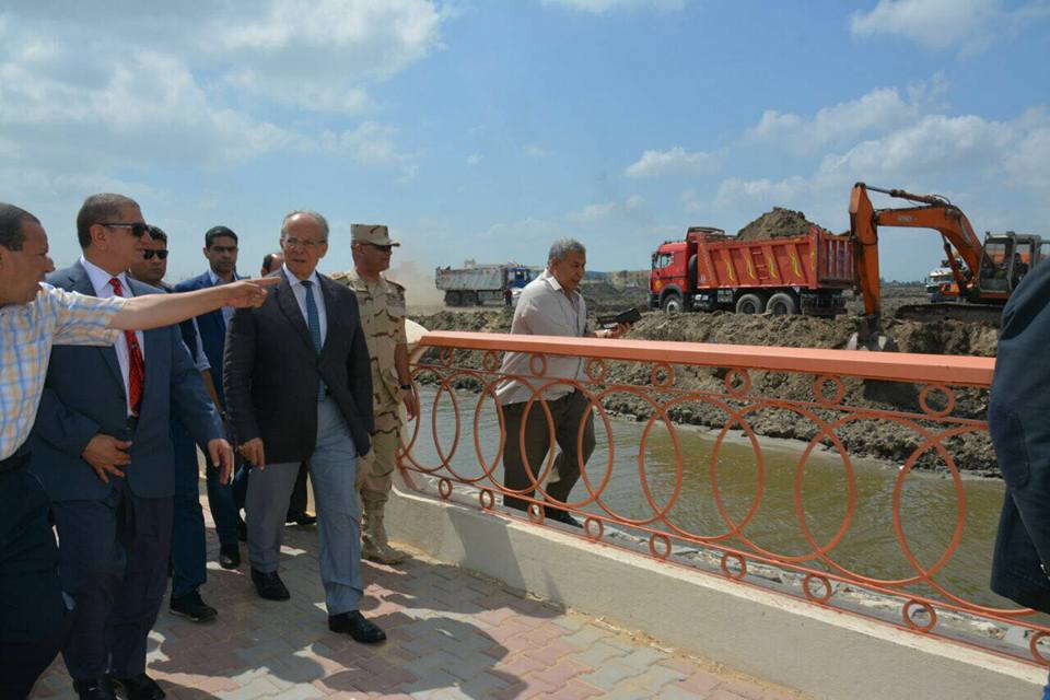 وزير التنمية المحلية يتفقد بحيرة البرلس مع محافظ كفر الشيخ