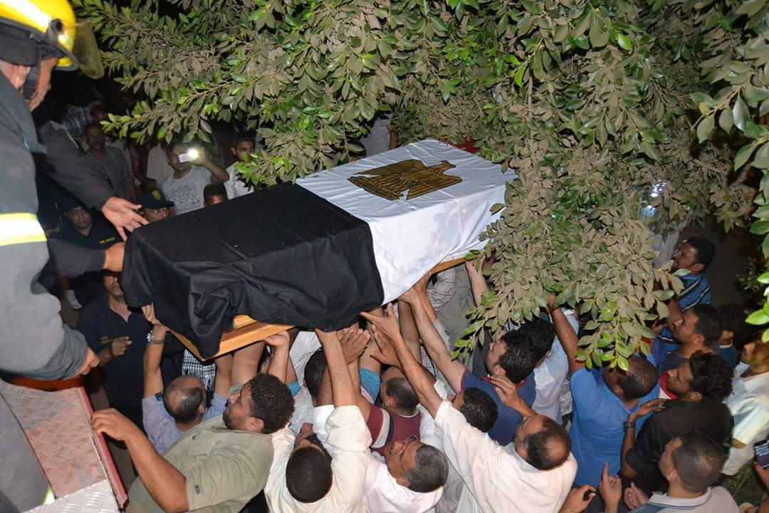 جنازة عسكرية مهيبة في وداع شهيد الواجب الوطنى بالغربية 