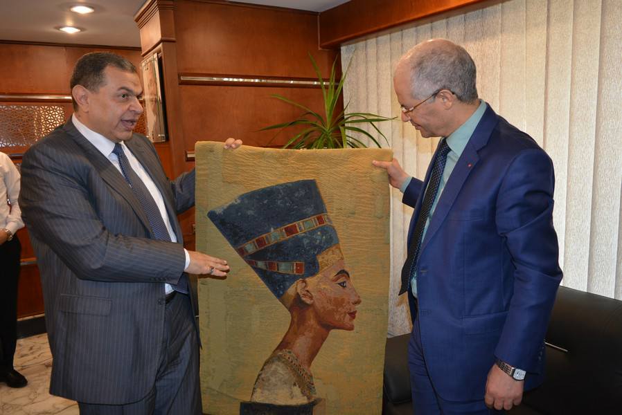 بالصور..وزير القوي العاملة يبحث مع نظيرة التونسي تعزيز التعاون المشترك في مجال التشغيل