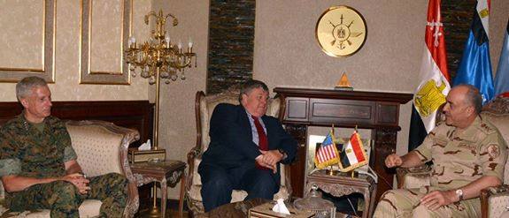 رئيس أركان حرب القوات المسلحة يلتقى قائد القيادة الإفريقية الأمريكية وسفير الولايات المتحدة الأمريكية لدى ليبيا 