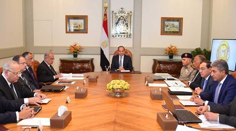 ”السيسي” يوجه بمواصلة تنفيذ برنامج الإصلاح الاقتصادي والتركيز على تكثيف إجراءات السيطرة على الأسعار