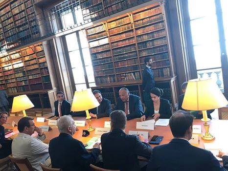 وزير الخارجية يلتقي رئيس لجنة الشئون الخارجية والدفاع والقوات المسلحة بمجلس الشيوخ الفرنسي