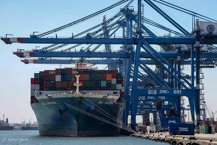ميناء دمياط استقبل 4 سفن حاويات و 3 سفن بضائع عامة اليوم
