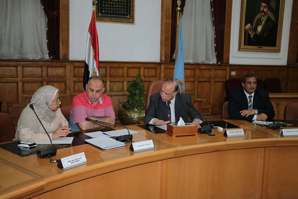 محافظ القاهرة :احالة الموظف الذي يثبت تلاعبه في التسكين للنيابة العامة علي الفور