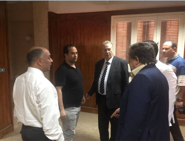 بالصور..نائب وزير الصحة بمستشفى يزور مستشفى الصدر ببسيون