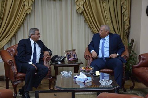 وزير الشباب والرياضة يستقبل محافظ الوادى الجديد