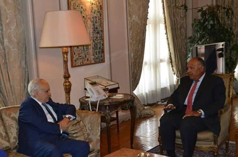 سامح شكري يبحث جهود تسوية الأزمة الليبية مع مبعوث الأمم المتحدة لليبيا ” غسان سلامة”