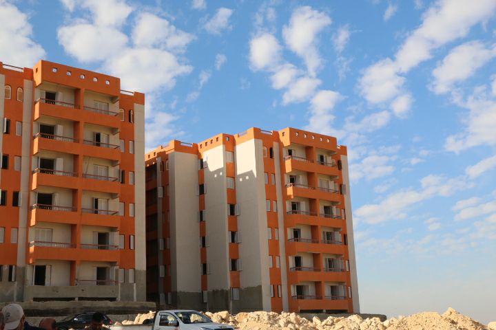 محافظ القاهرة يتابع تسكين مدينة الأسمرات
