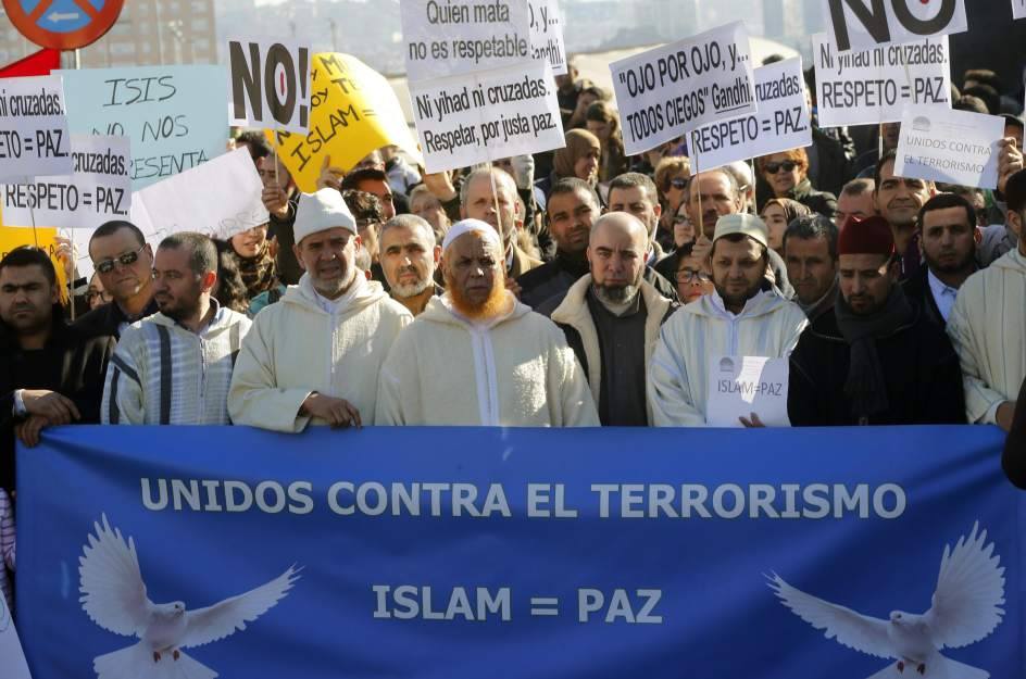 في مدريد.. وقفة مع الإسلام وضد الإرهاب 