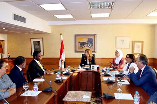 غادة والي تستعرض برامج التعاون المشترك مع وفد ”الأغذية العالمي”