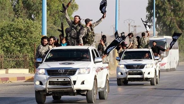 قيادي بداعش يفجر مفاجآت جديدة عن إعدام الأقباط في ”ليبيا”