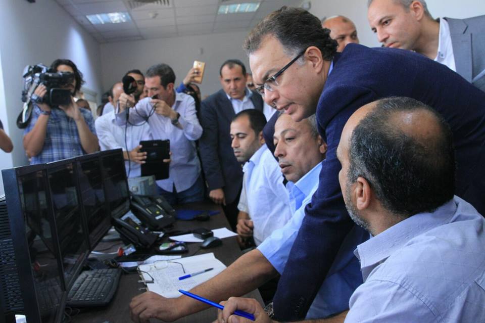 وزير النقل يتفقد برج التحكم فى نظم الاشارات بمحطة بركة السبع