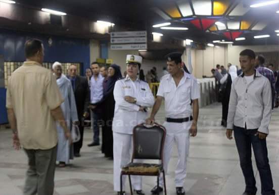 الشرطة النسائية تنتشر في محطات المترو رابع ايام العيد  