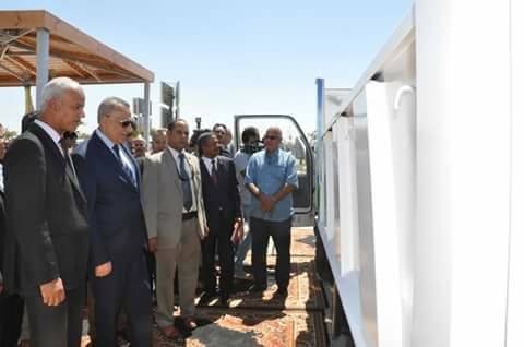 5 معدات نظافة جديدة من ”البيئة” لدعم القرى الاكثر احتياجاً بالجيزة