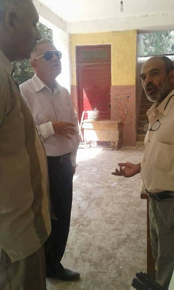 بالصور :مدير ادارة الفشن التعليمية يتابع اعمال الصيانة بالمدارس 
