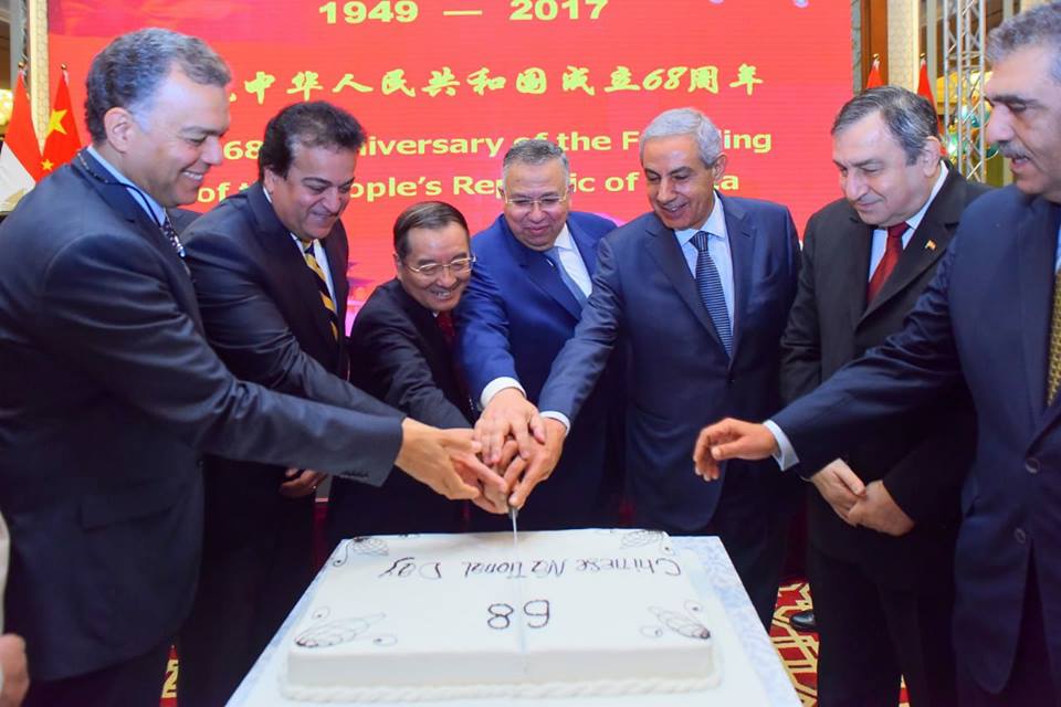 وزير التجارة يشارك في الاحتفال باليوم الوطني لجمهورية الصين الشعبية