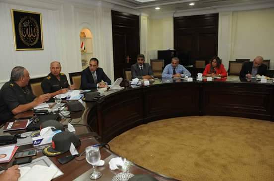 وزير الإسكان ورئيس الهيئة الهندسية للقوات المسلحة يتابعان تنفيذ المشروعات المشتركة